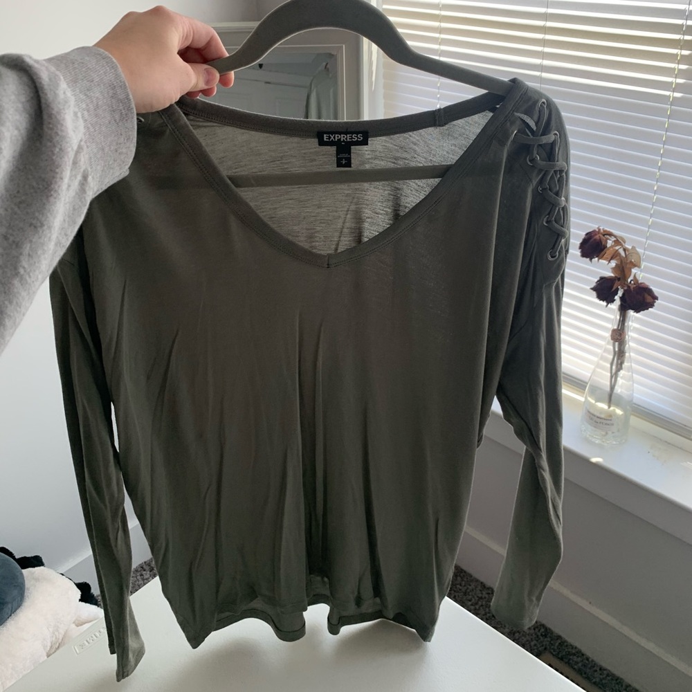 Express long sleeve